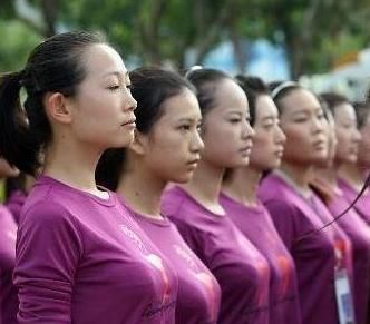 <em>亚运</em>礼仪小姐晕倒 <em>广州亚运会</em>十大<em>美女</em>家居照