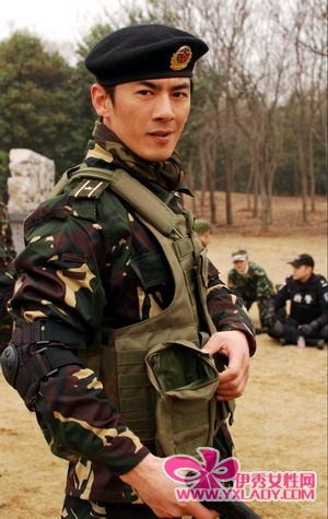 图文:每个<em>女人</em>心中都有<em>穿军装的</em>霸气爷们-旅游