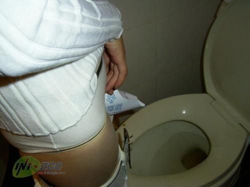 女士站立小便器图片