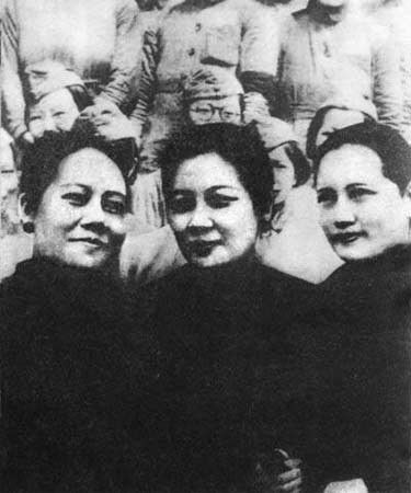 <em>宋氏</em>王朝:宋耀如盛产伟大人才的<em>家教</em>-读书频道