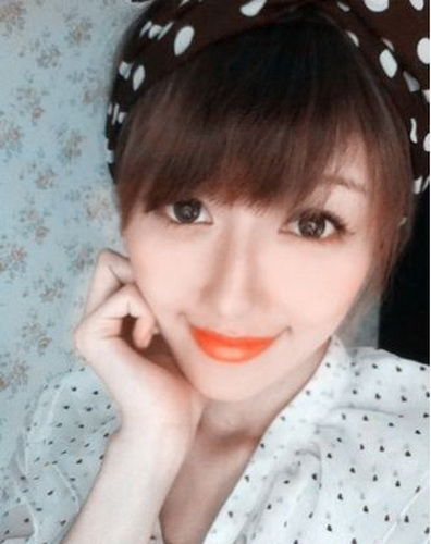 度娘刘冬大晒私房照 卖萌自拍性感不在