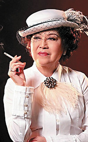 揭 老戏骨 现状:李香琴跌倒 入院  方青卓想卖地瓜