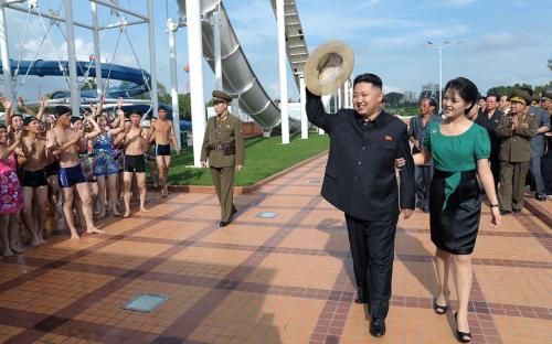 贫困生人均年收入_韩国的人均年收入(2)
