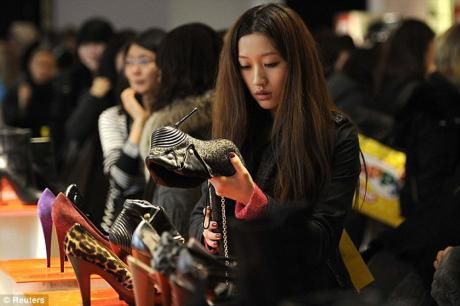 家庭月总收入_夫妻月收入5000