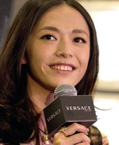 姚晨自曝已订婚图片