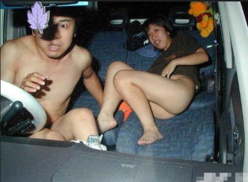 武汉情侣窗台野战裸掉楼下