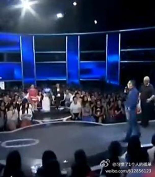 <em>相亲节目女嘉宾又爆丑闻</em> 非法性交易反被敲诈