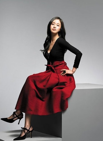 董卿杨澜宋祖英学历高人漂亮 <em>娱乐圈才女</em>一大