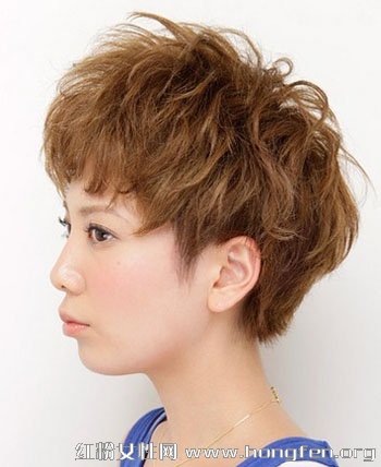 <em>2013</em>最新短卷发<em>发型设计</em> 个性彰显<em>时尚</em>-生活频