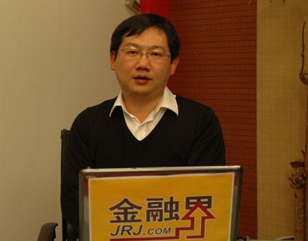 方正东亚信托研究发展部总经理 杨帆