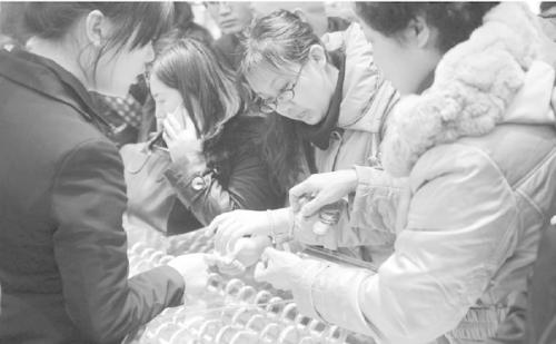 商业企业税负_去年人均税负近万(3)