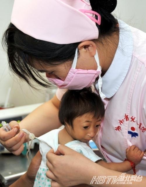 姐妹互换丈夫再婚+盘点奇葩离奇荒诞事件【组图