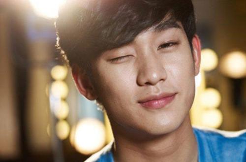 男孩欲整容成都教授 《星星》后遗症来势凶猛