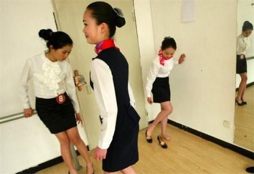 厦航空姐_厦航空姐收入