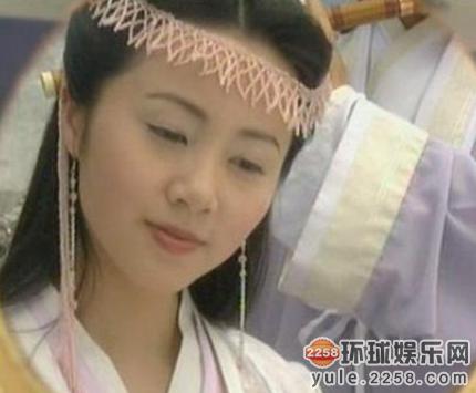 孙莉出演过许多电视剧,《天天地传说之美人鱼》里的牡丹,《仙剑奇侠传
