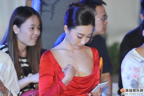 网友齐喊 章子怡 汪峰扯证 国际章 爆粗口 :扯nmb