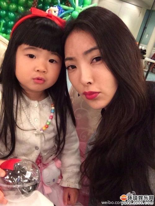 张国立称星二代更单纯 网友:你<em>儿子</em>暴打女友怎