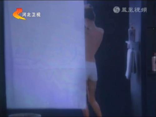 美女脱内衣裤睡觉_美女内衣裤(3)