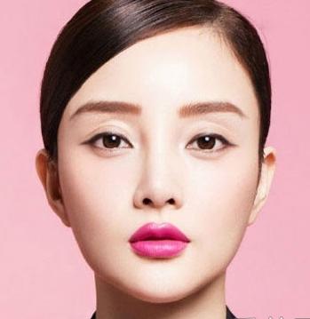 图揭明星整容后遗症 Baby柳岩嘴歪脸僵硬