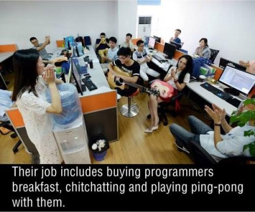 中国的“程序员鼓励师”，让日本网民羡慕嫉妒恨