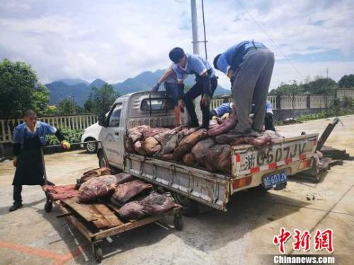 浙江金华破获倾倒危险废物案2人被行政拘留