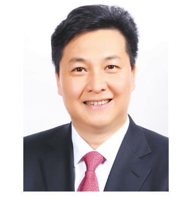朱奕龙委员：服务好海外侨胞和归侨眷属