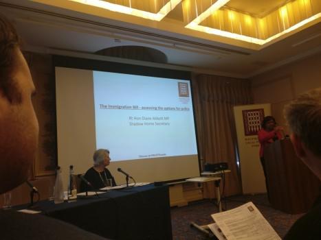 英国政府与UVIC英国移民签证中心探讨新移民法案