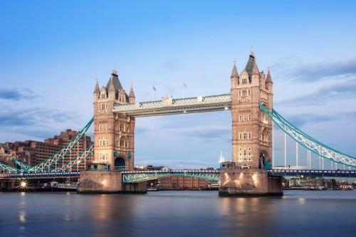 英国政府与UVIC英国移民签证中心探讨新移民法案