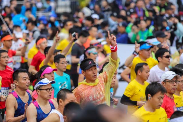 “马拉松超级周末”将至，京东跑鞋销售额环比增长152%