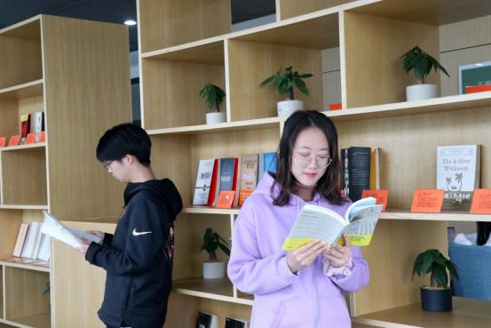 慧科携手绍兴文理学院元培学院、腾讯云，产教融合从1.0到2.0版本