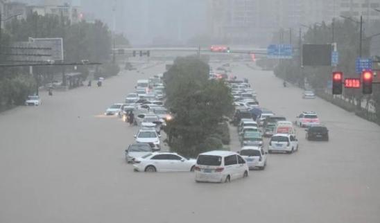 汽车泡水、房屋被淹、人身伤残…赔钱！捐款捐物紧急救援…河南保卫战，保险在前线