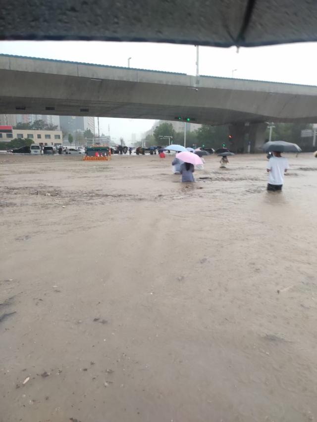 中华保险河南分公司积极应对7·20极端暴雨天气