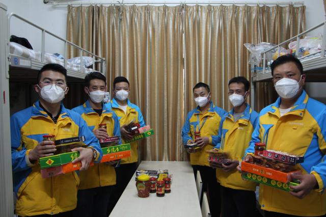 24小时组队完成!苏宁易购第二批援沪配送员抵达