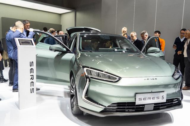 赛力斯全球化战略布局再进一步 布鲁塞尔车展新车首发即获2万订单