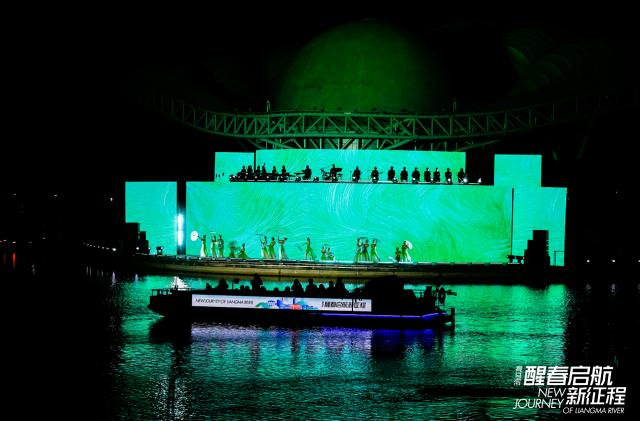 泡泡玛特亮相“2023醒春启航新征程” 助力北京亮马河商业经济带升级