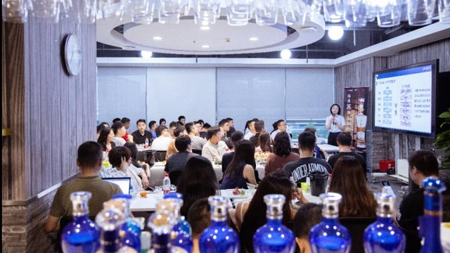京东举办洋河品鉴会：百名白酒爱好者参与 品鉴海之蓝、洋河冰淇淋等近10款经典产品