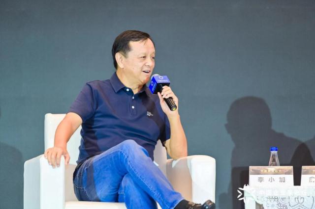 李小加