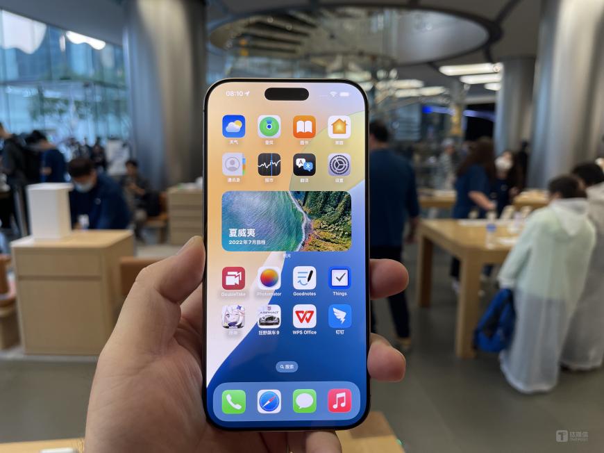 iPhone16 Pro Max，钛媒体APP拍摄