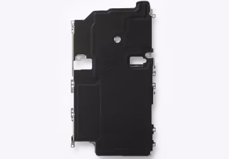 Apple iPhone 18 Pro, internal front view, vapor chamber