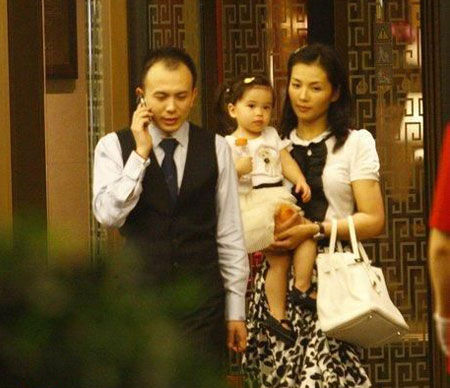 刘涛富豪老公:一个月消费200多万 只是忘了还