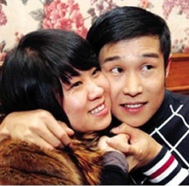 小沈阳深海补办婚礼秀恩爱 现场照片揭真相