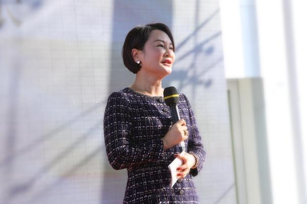 (红星美凯龙控股集团副董事长车建芳)