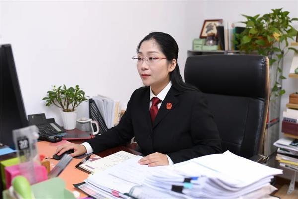 沈竹莺上海金融法院审判团队负责人,上海法院十佳青年