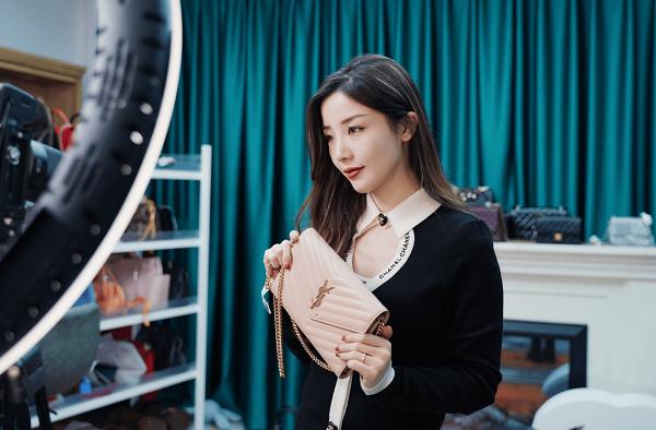 探寻可持续时尚之美,妃鱼入选《2022福布斯中国颜值经济白皮书》优秀