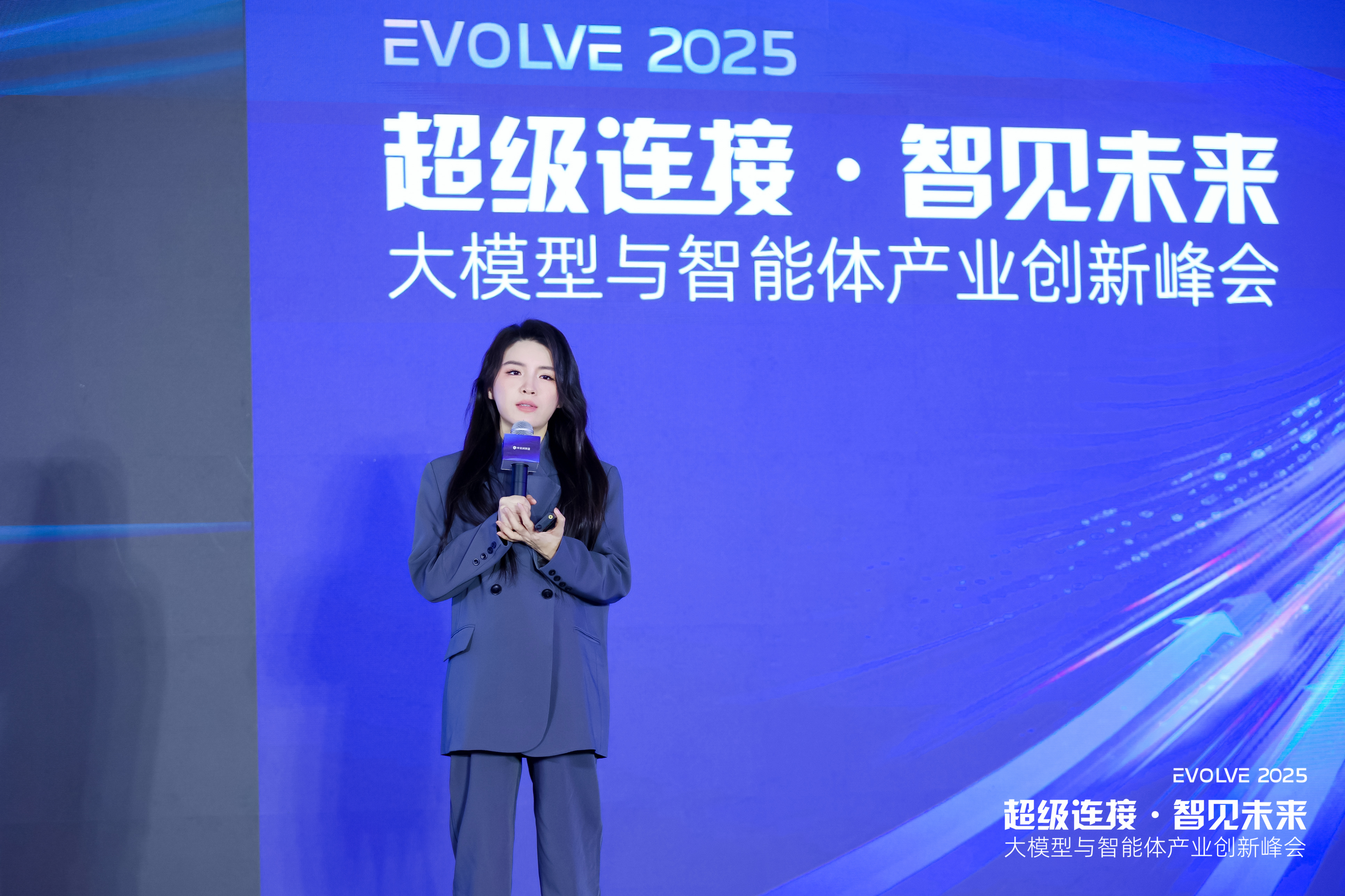 甲子光年创始人&CEO张一甲：不唯大模型论，企业级